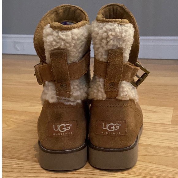 UGG Fall/spring tan suede boots for girls size 2 - Picture 4 of 8